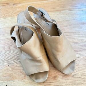 comfortview Tan Open-Toe Slingback Mules